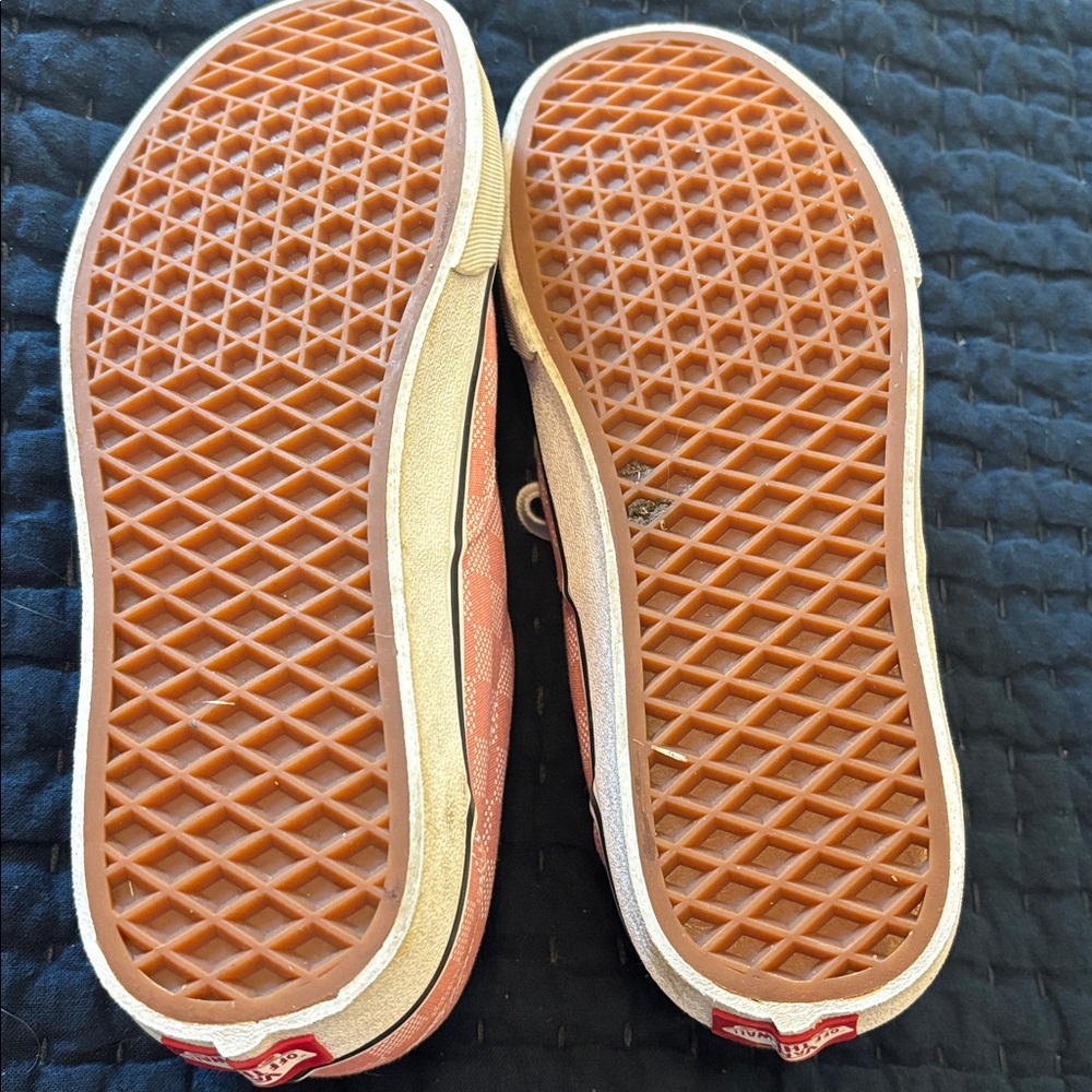 Vans Women’s Checkerboard Low-Top Sneakers - Rosette Pink - Picture 5 of 5